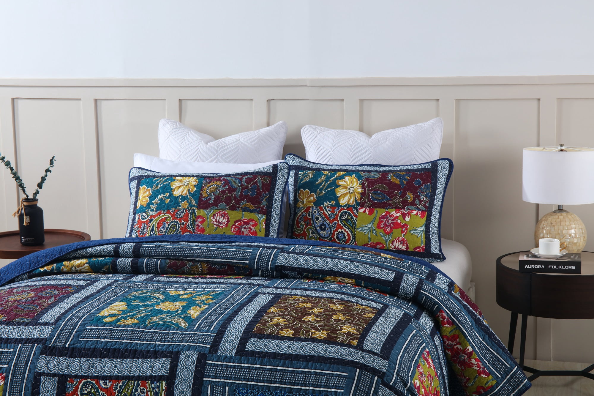 NEWLAKE 3-Piece Floral Cotton Patchwork Quilt Set Decor Quilt Set with Pillow Shams (King, Blue)