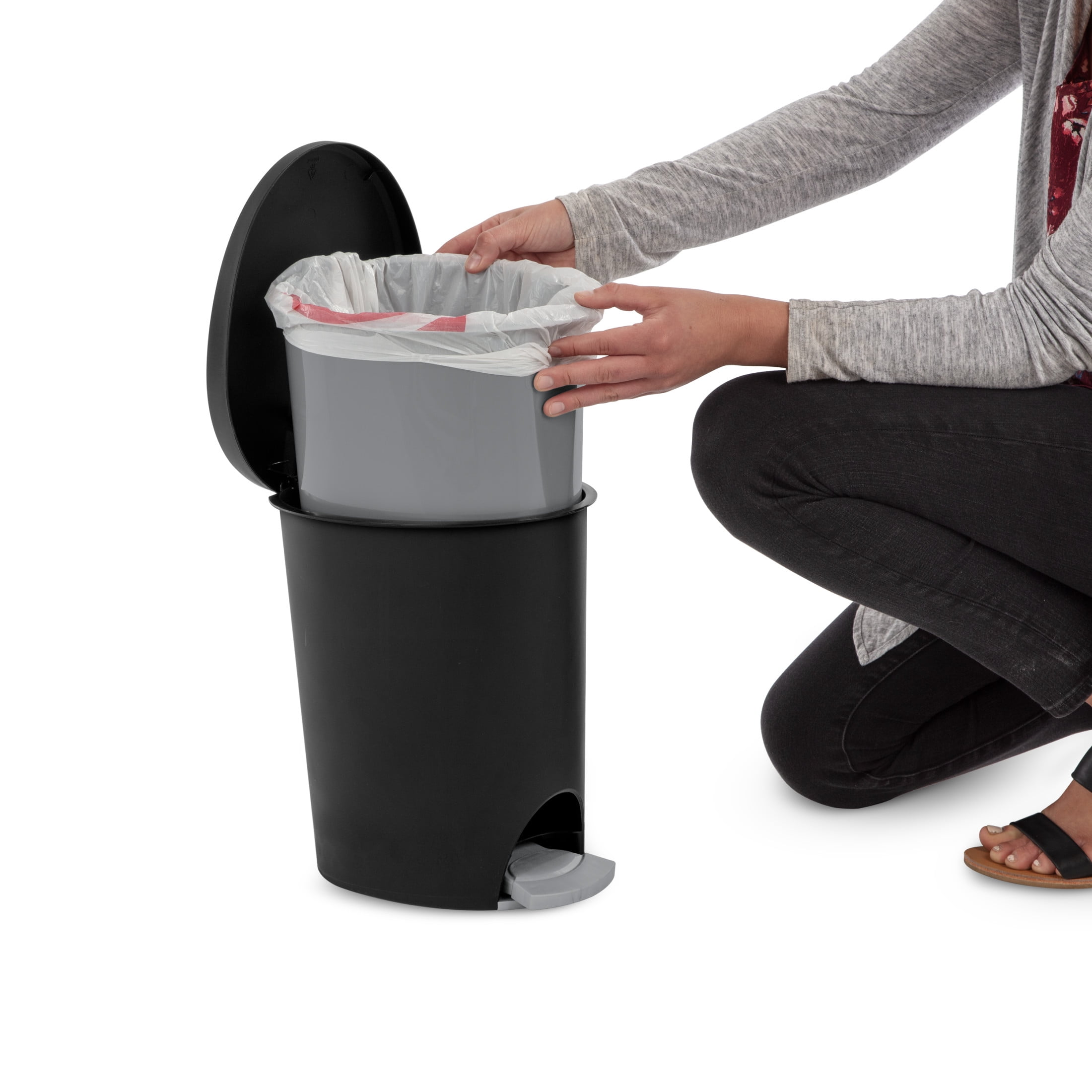 Sterilite Small Bathroom Trash Can, 2.6 Gallon Plastic Garbage Bucket Bin