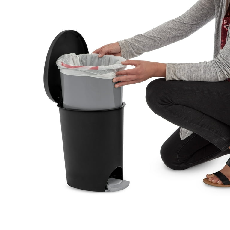 Sterilite Small Bathroom Trash Can, 2.6 Gallon Plastic Garbage