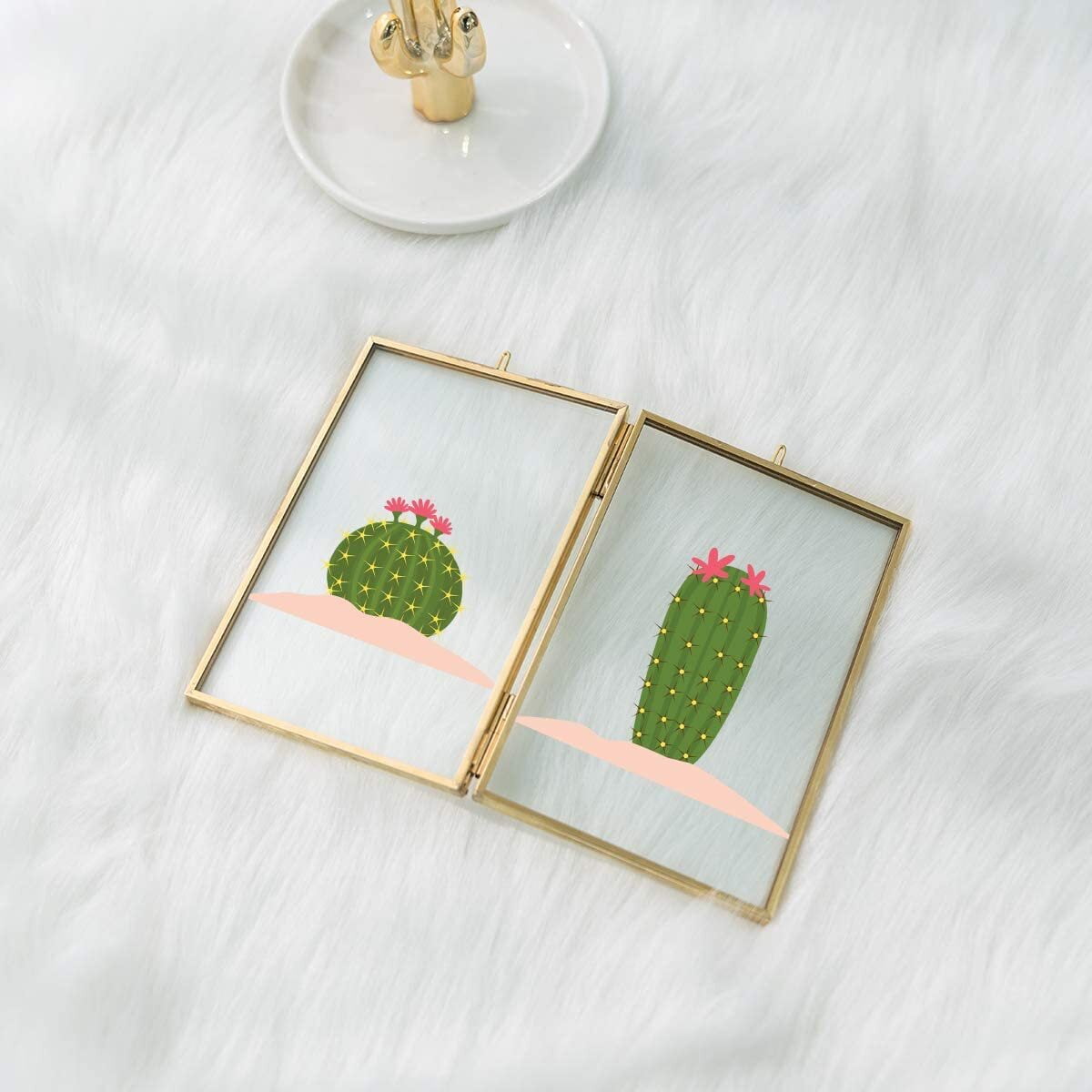 Longwin Folding Floating 5 in x 7 in Gold Picture Frames