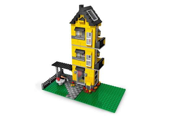 Pre-Owned Creator Beach House Set LEGO 4996 [Damaged Package]