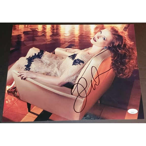 Jessica Chastain Signed Autographed 11x14 Photo Actress The Help JSA AQ33251