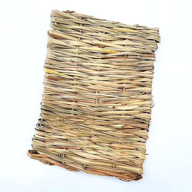 Camas para masticar conejos, 4 piezas Esteras de conejo naturales Juguetes para masticar de hierba tejida a mano Juguetes para masticar conejos comestibles seguros Esteras para masticar animales para JAMW Sencillez
