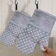 thumbnail image 4 of Juego de 4 manoplas y agarraderas para horno | Resistentes al calor hasta 260 °C | Guantes de silicona antideslizantes | Guantes de cocina protectores largos de 32 cm con soporte para ollas |, 4 of 5