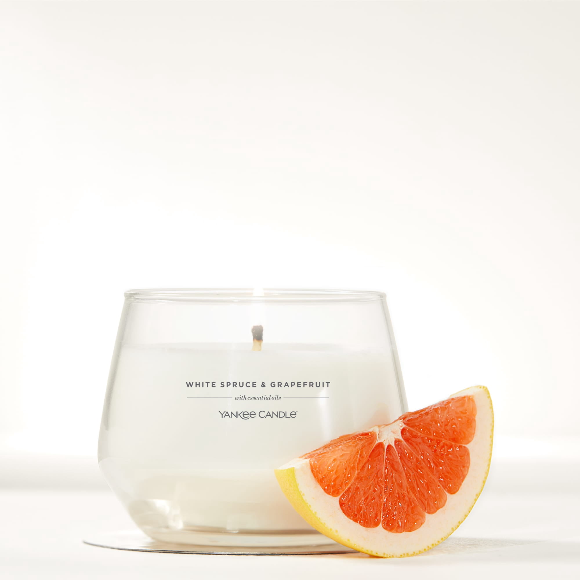 Yankee Candle White Spruce & Grapefruit Studio Collection Jar Candle