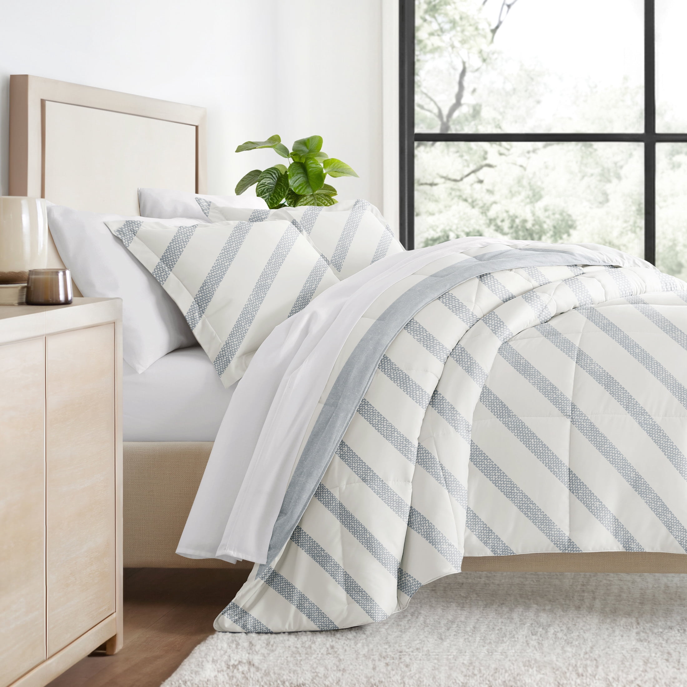 All Season Ultra Soft Comforter Set Lightweight Bedding in Distressed Stripe for King/Cal King by Comfort Canopy