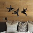 thumbnail image 5 of Decoración de pared de colibrí de pájaro de metal negro, 3 piezas de decoración de pared de colibrí de hierro forjado de 10,2 pulgadas, arte de pared de pájaro de metal para sala de estar de amantes, 5 of 5