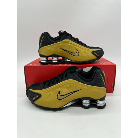 Nike Shox R4 Women's Size 6.5 Gold Black Running Athletic nby Shoes AR3565 005