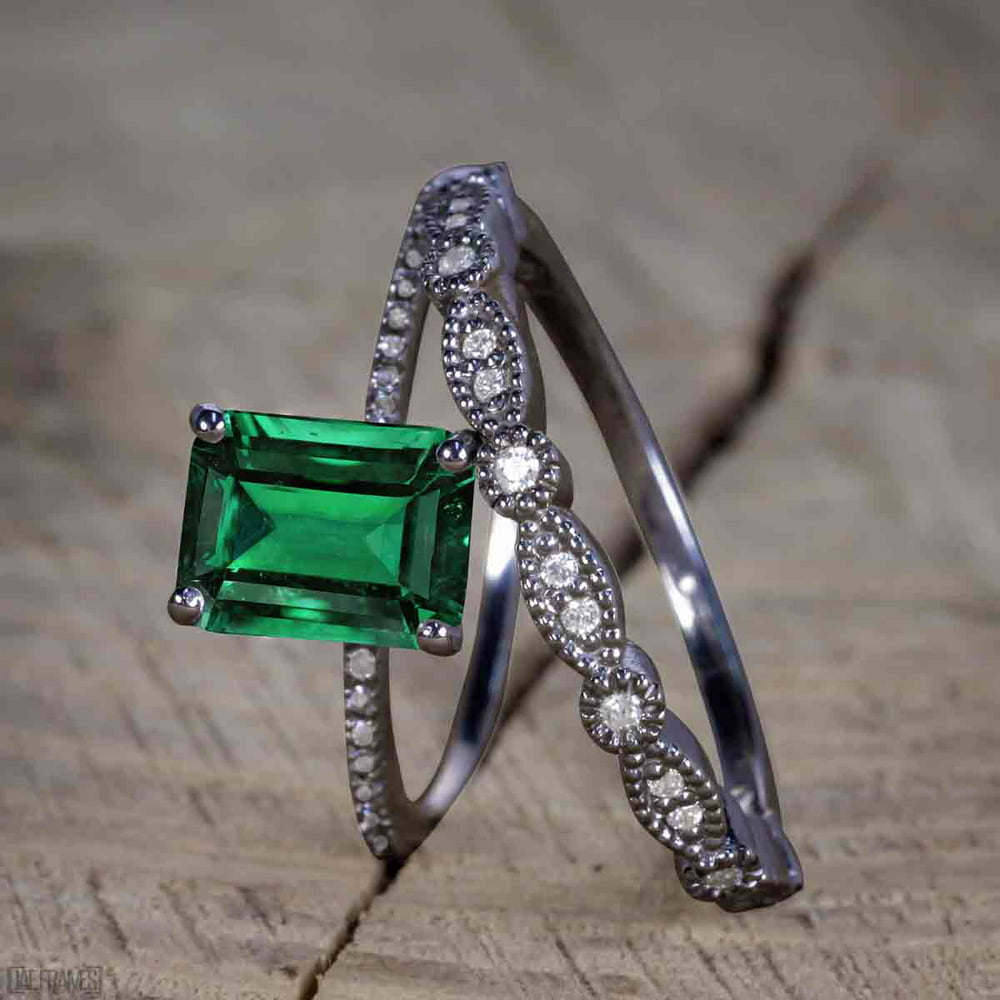 JeenMata Unique 1.50 Carat emerald cut Emerald and