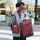 thumbnail image 4 of Bolso de hombro de gran capacidad para hombre con puerto USB de carga para viajes de negocios - Contiene portátil de 15,6 pulgadas, múltiples compartimentos y correa para equipaje, 4 of 8