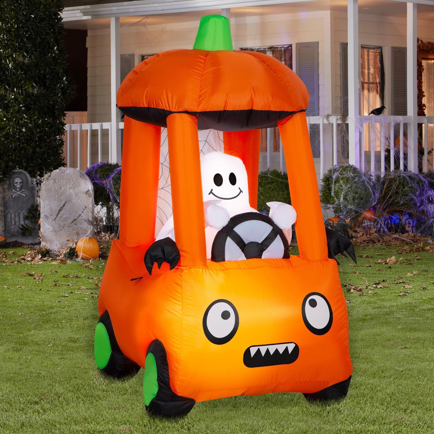 Airblown Ghost in Kiddie Car Scene
