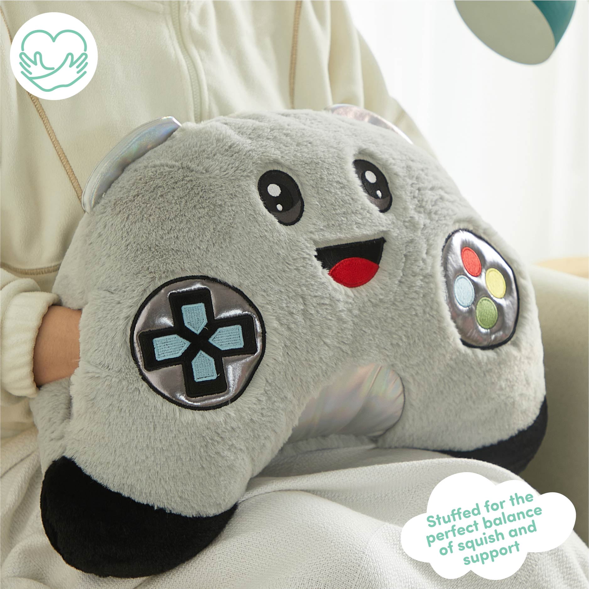 Cuddly Crew Gamer Hand Huggie – 14" x 20"