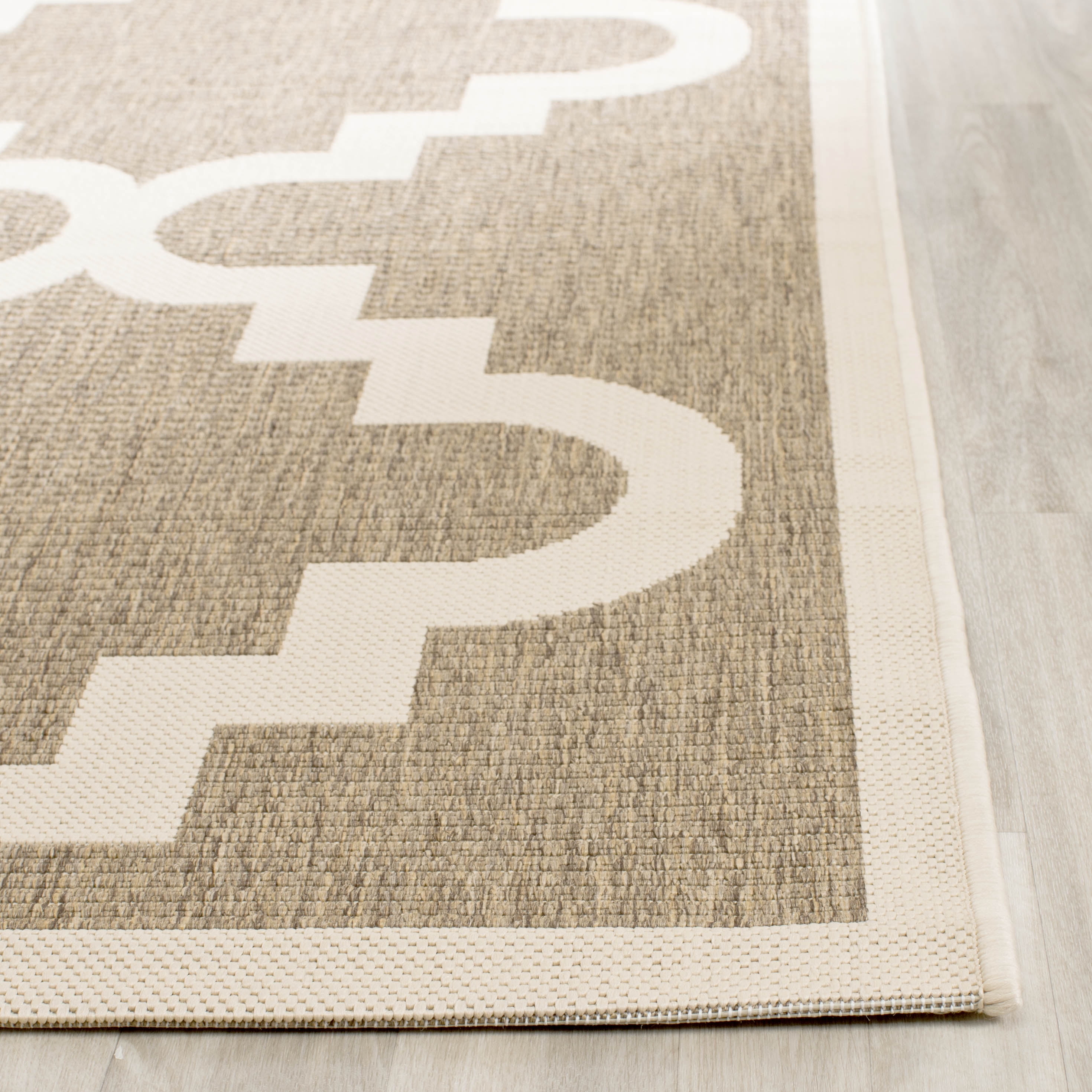 Safavieh Courtyard Jaylee Geometric Indoor/Outdoor Area Rug, Brown/Beige, 4' x 5'7"