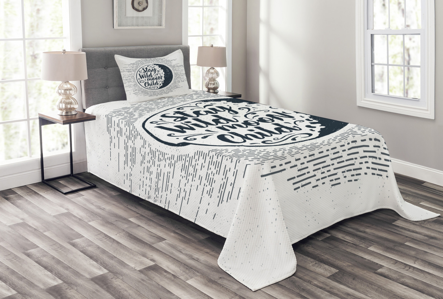 Stay Wild Bedspread, Words in a Circle with Curls and Dashed Lines