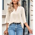 thumbnail image 3 of Camiseta informal de color puro con mangas acampanadas y cuello en V para mujer para uso en verano, 3 of 8