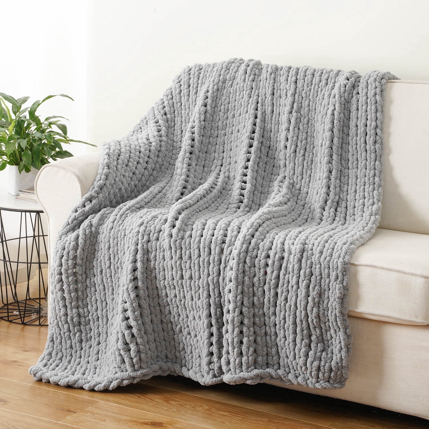 Battilo Light Grey Chunky Knit Throw Blanket,Handmade Cable Knit Crochet Blanket for Couch,50"x60"