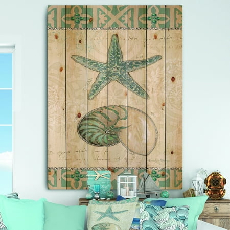 Sea Shell Design DESIGN ART Designart 'Seastar and Blue Sea Shell I' Nautical & Coastal Print on Natural Pine Wood ()