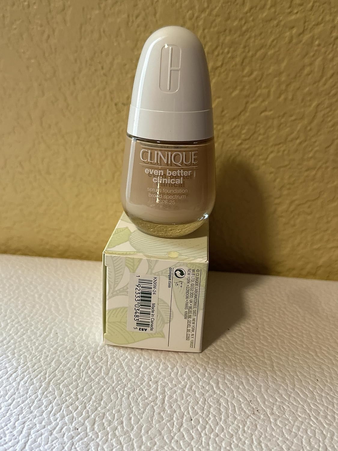 Clinique 277297 1 oz Even Better Clinical Serum Foundation