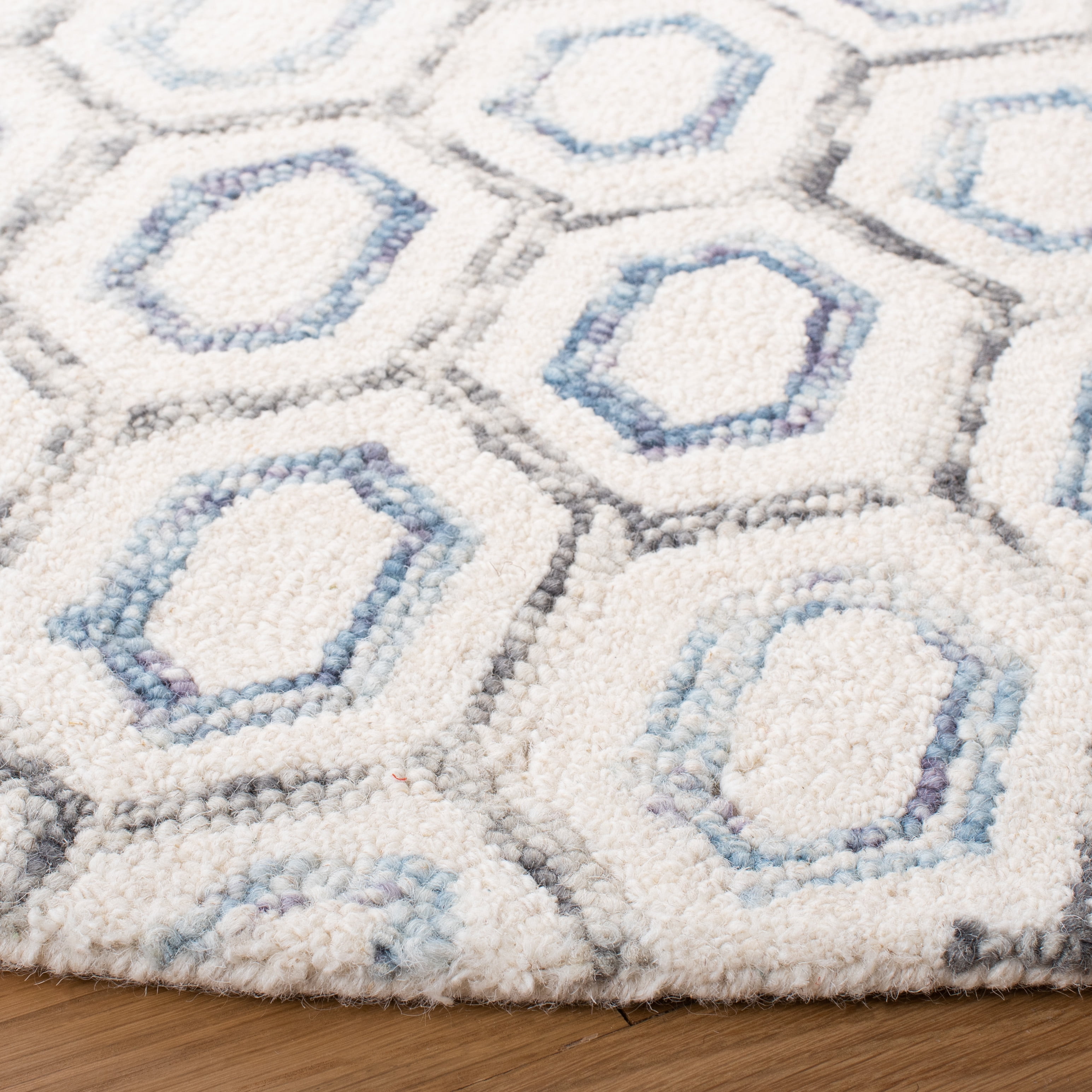 SAFAVIEH Metro Jessamine Geometric Area Rug, Ivory/Blue, 6' x 6' Round
