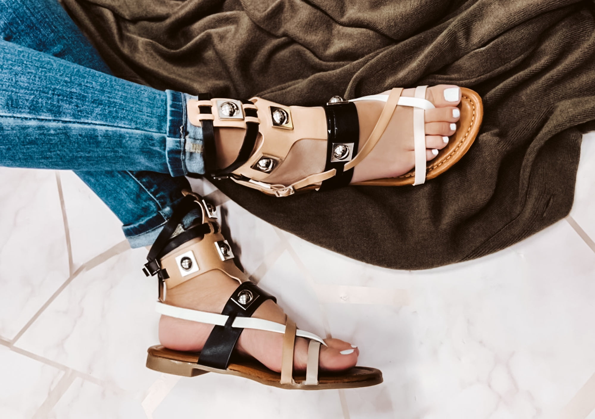 Cape Robbin - Cape Robbin Emily-63 Black Strappy Cuff Colorblock Hardware Gladiator Sandal (7