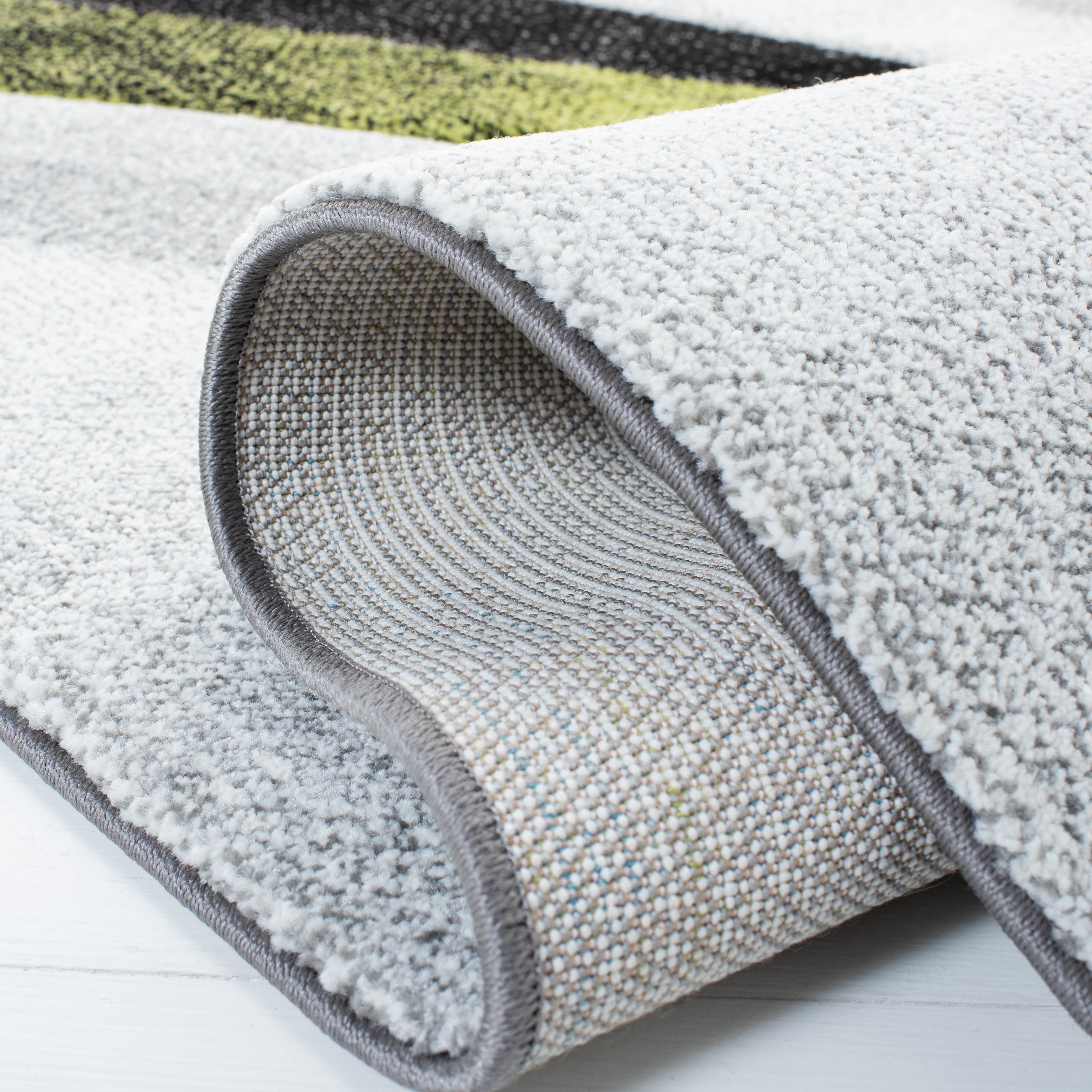 Safavieh Hollywood Jennifer Abstract Area Rug, Gray/Green, 4' x 6'