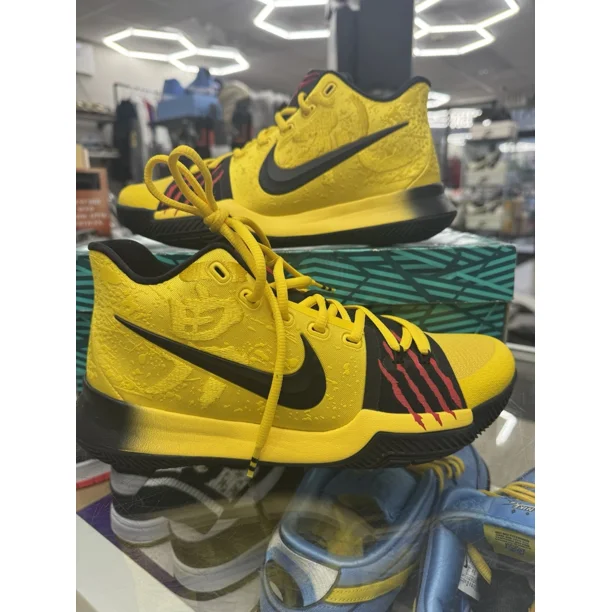Ni - ke Size 8.5 Ni - ke Kyrie 3 Mamba Mentality Bruce Lee Mens Sneaker AJ1672-700