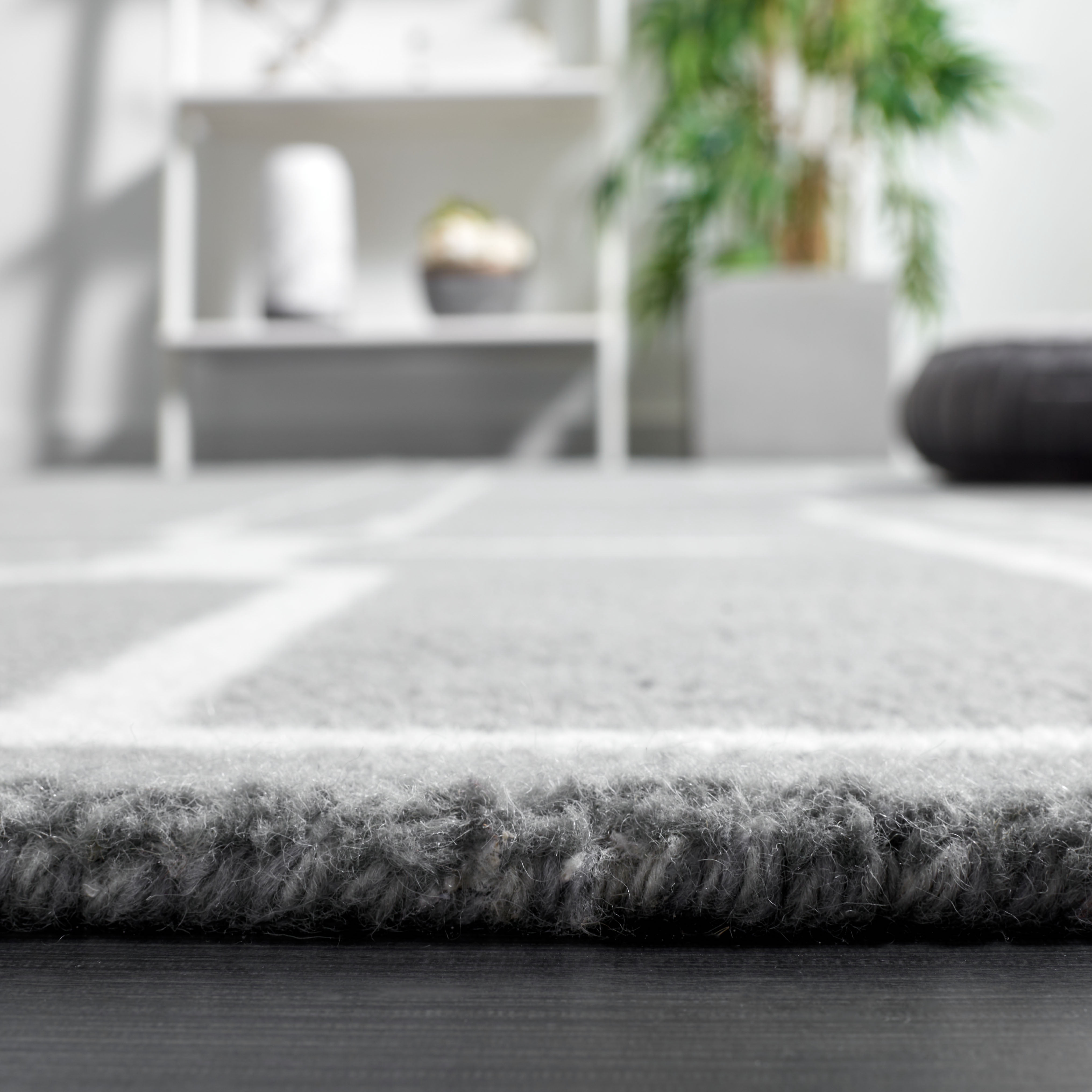 SAFAVIEH Fifth Avenue Della Abstract Area Rug, Grey/Ivory, 6' x 9'