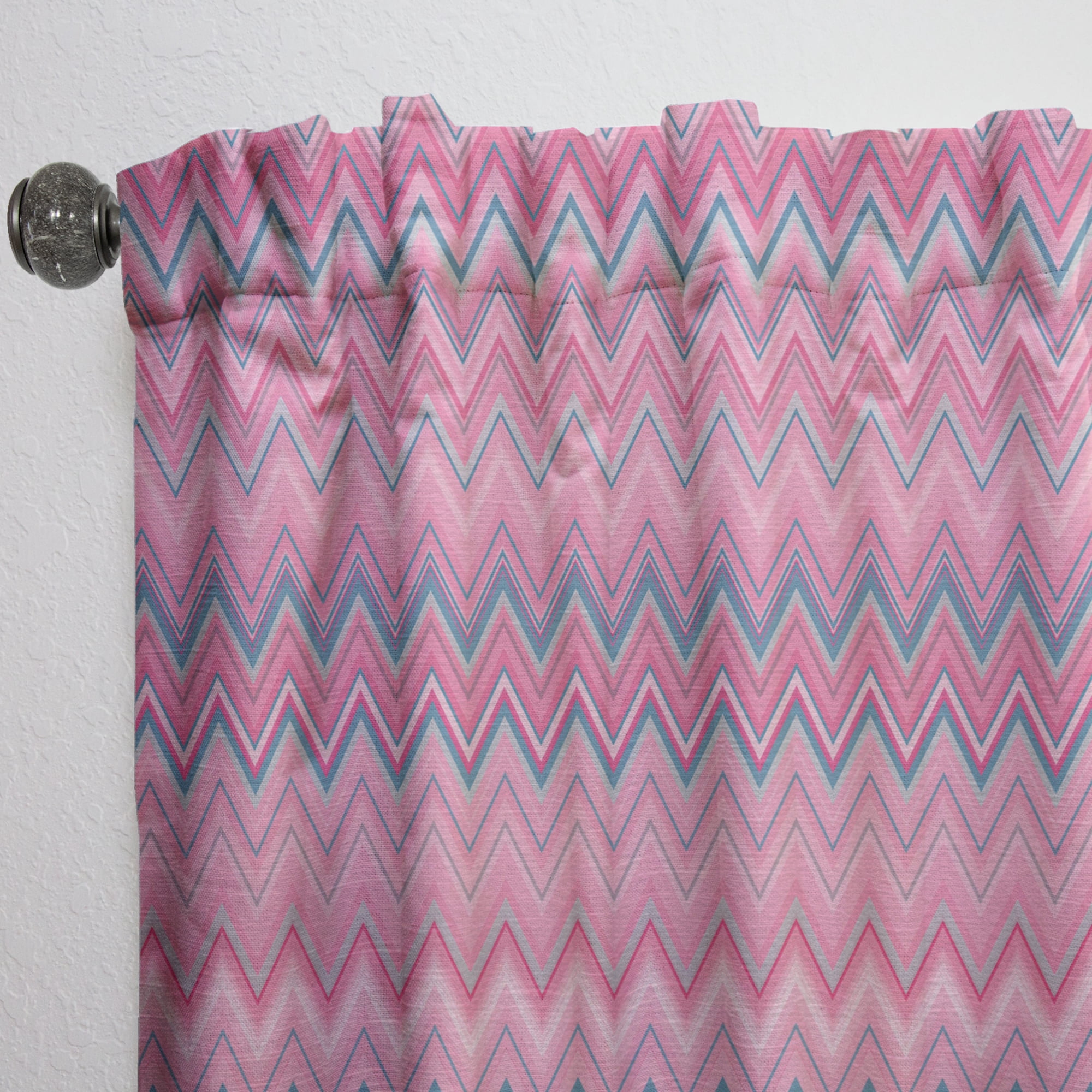 Designart 'Abstract Retro Geometric Pattern Design III' Mid-Century Modern Curtain Panel