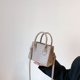 thumbnail image 1 of Bolso De Hombro Bolsos cruzados para mujer Patrón de cocodrilo informal Embrague femenino sólido (Caqui), 1 of 7