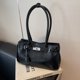 thumbnail image 4 of Bolso informal de alta gama para debajo del brazo, nuevo bolso de hombro de moda retro 2025, maletín versátil para ir al trabajo., 4 of 5