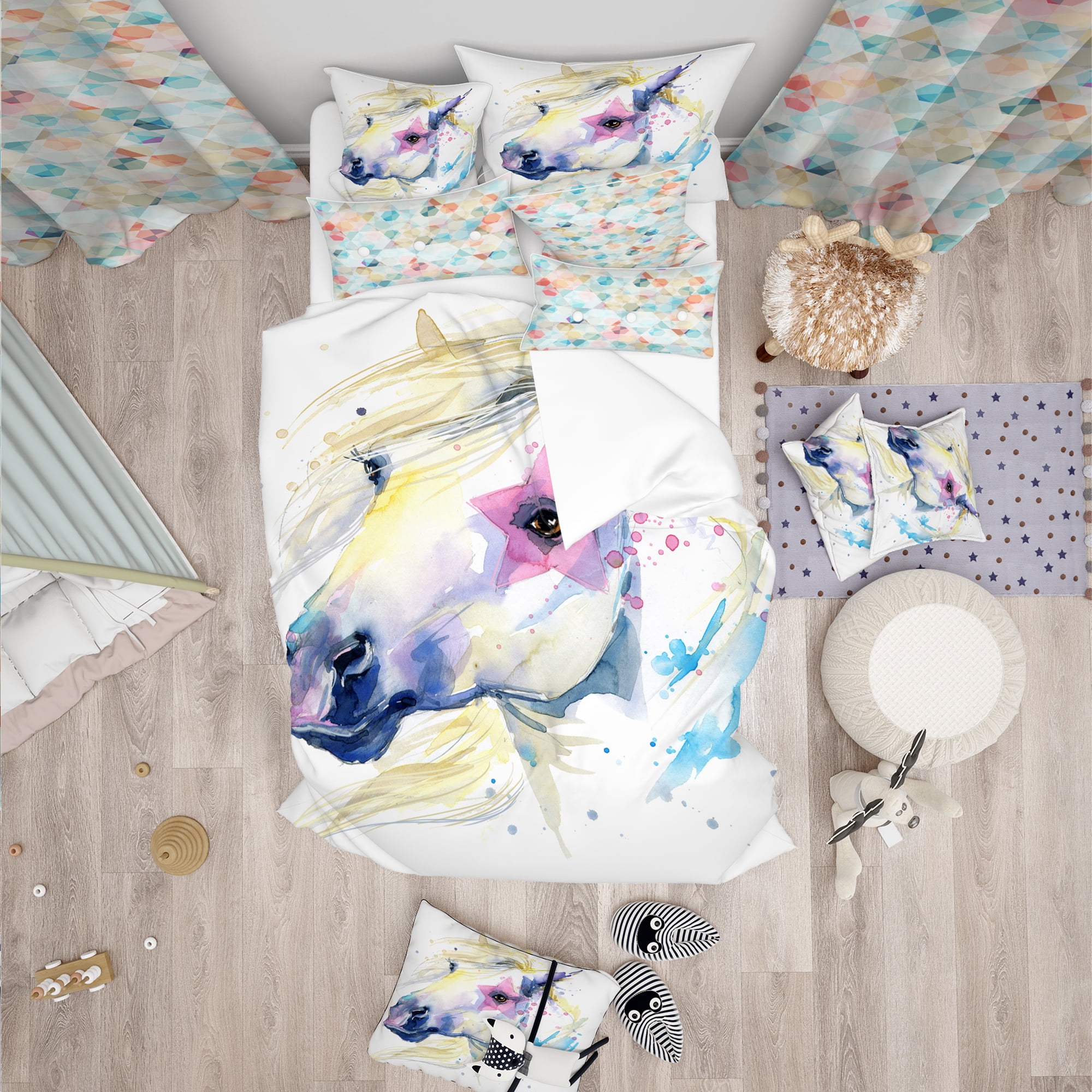 Designart 'Horse Illustration with Splash' Modern & Contemporary Duvet Cover Set