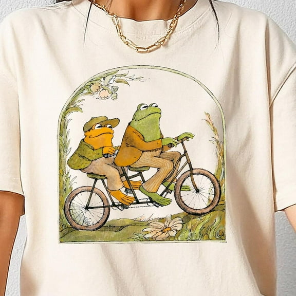 Frog And Toad 90S Graphic Shirt, Frog And Toad Shirt, Nature Shirt, Frog T-Shirt, Bike Lovers Shirt, Classic Book Shirt Unisex S-5XL Hot Trending Shirt, Vintage Birthday Gift