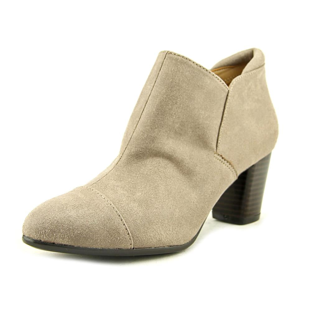 naturalizer kipling bootie