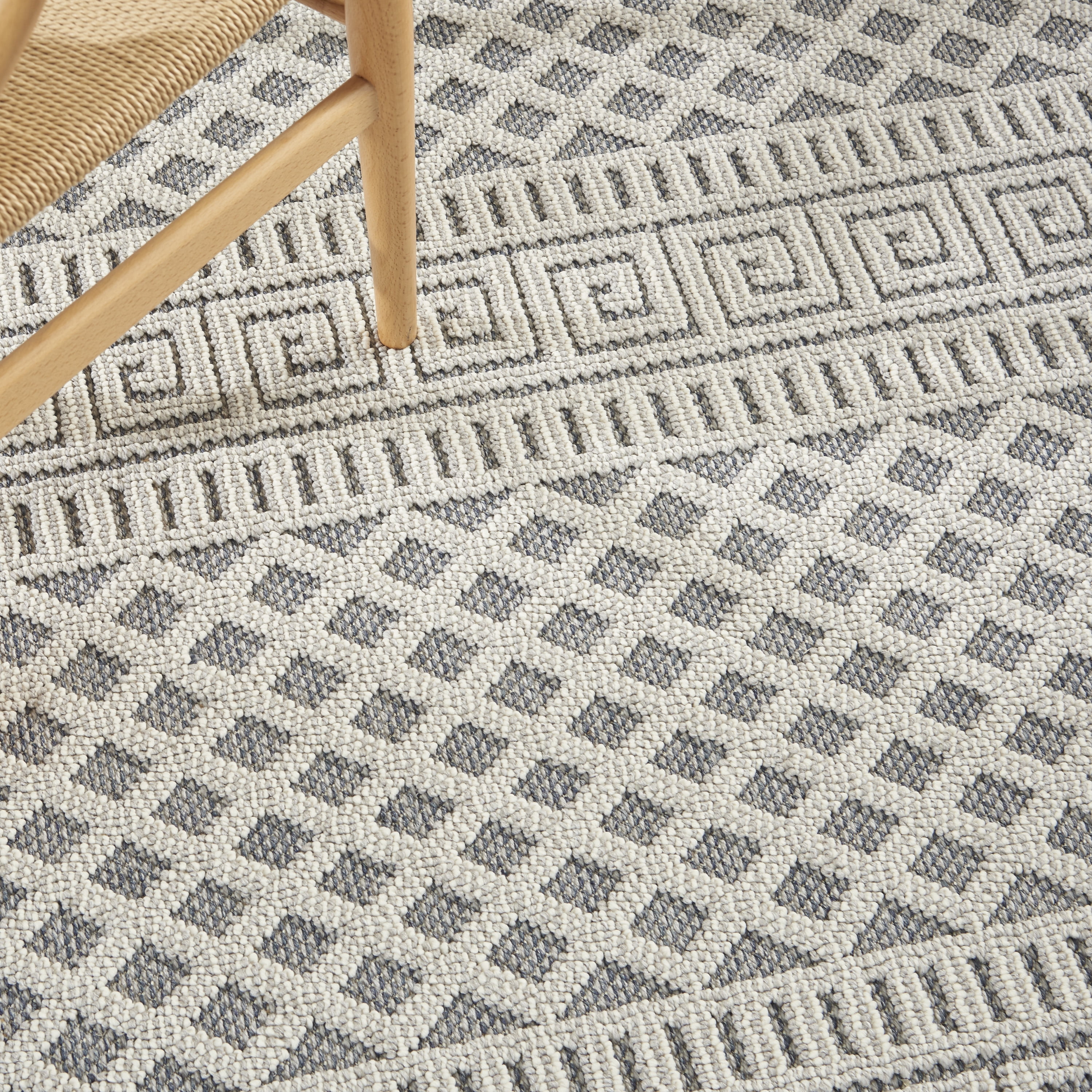Nourison Paxton Modern & Contemporary Ivory/Slate 4' x 6'2" Area Rug, (4x8)