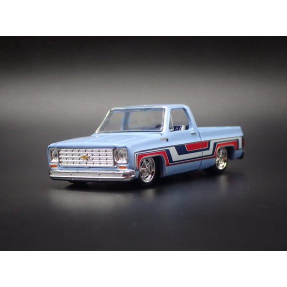 (Open Box) 1976 76 CHEVY CHEVROLET BONANZA 10 PICKUP TRUCK SQUAREBODY 1/64 SCALE MODEL CAR
