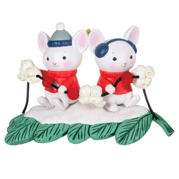2024 Hallmark Keepsake Ornament Merry Mice With Popcorn Garland