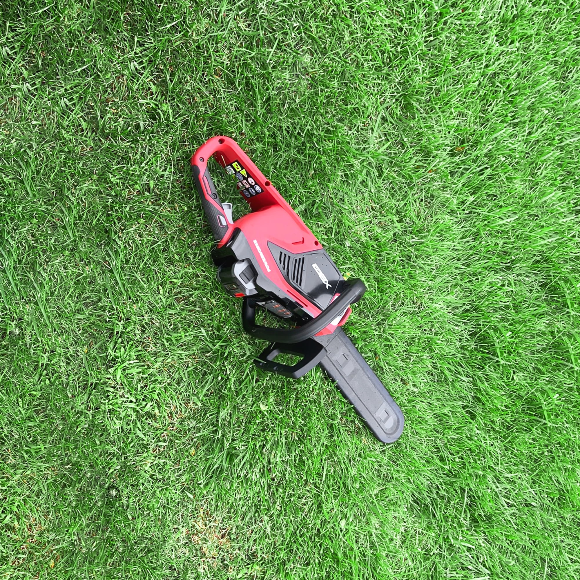 POWERWORKS XB 40V 14 Inch Cordless Chainsaw Battery And
