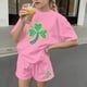 thumbnail image 4 of Vestido de manga corta Estilo Niños Día de San Patricio impreso cuello redondo blusa y pantalones Set de dos piezas Blusa de manga corta, 4 of 6
