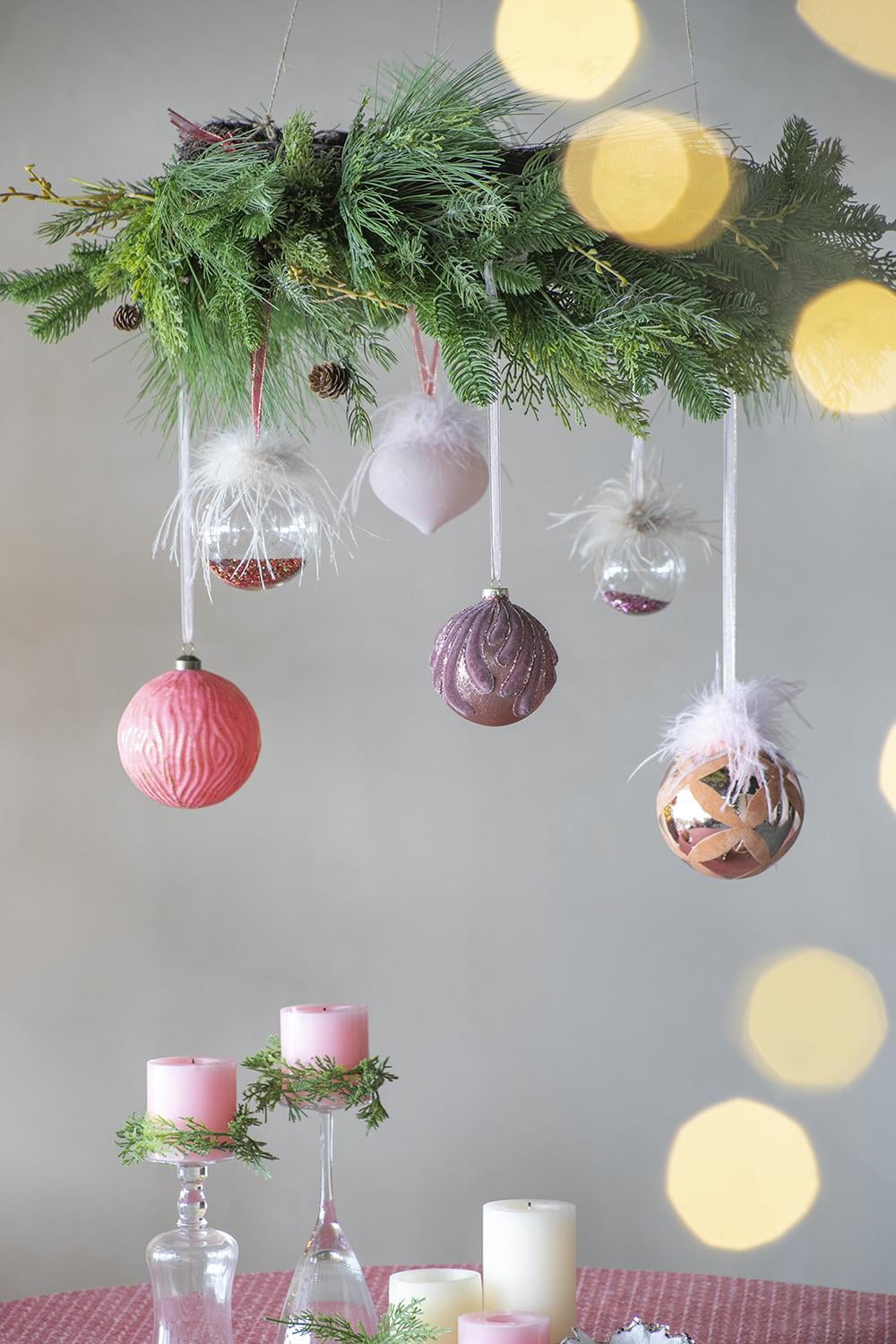 Set of 4 Glass Christmas Ball Ornaments with Glitter and Painting Design by Riccardo Tree Decor