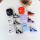 thumbnail image 3 of White Airpods Case con colgante De tenis Para Airpods Pro 1/2, 3 of 4