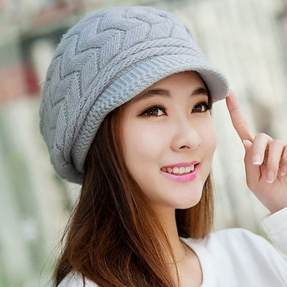 Sunjoy Tech Women Winter Warm Knit Hat Slouchy Beanie Cap with Visor, Flat Brim Shape Faux Rabbit Fur Fashion Women Hat for Cold Weather