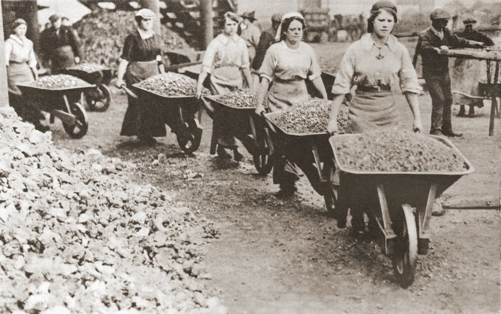 Women Pushing Wheelbarrows And Working As Labourers Whilst The Men Were Away Fighting During The First World War From The Story Of Seventy Momentous Years Published By Odhams Press 1937 Canvas Art - K