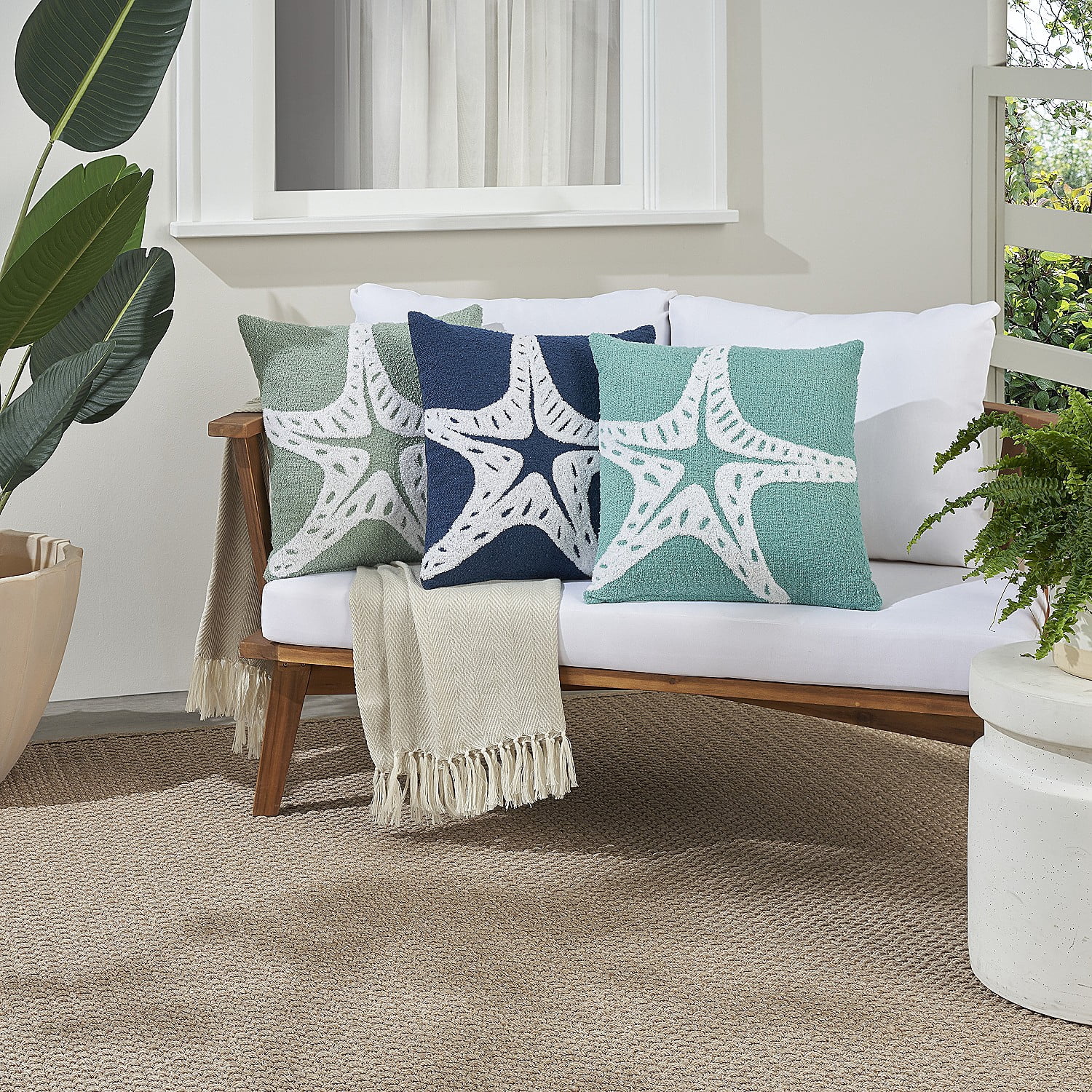 Mina Victory Towel Embroidered Starfish 18" x 18" Indoor Outdoor Throw Pillow Aqua