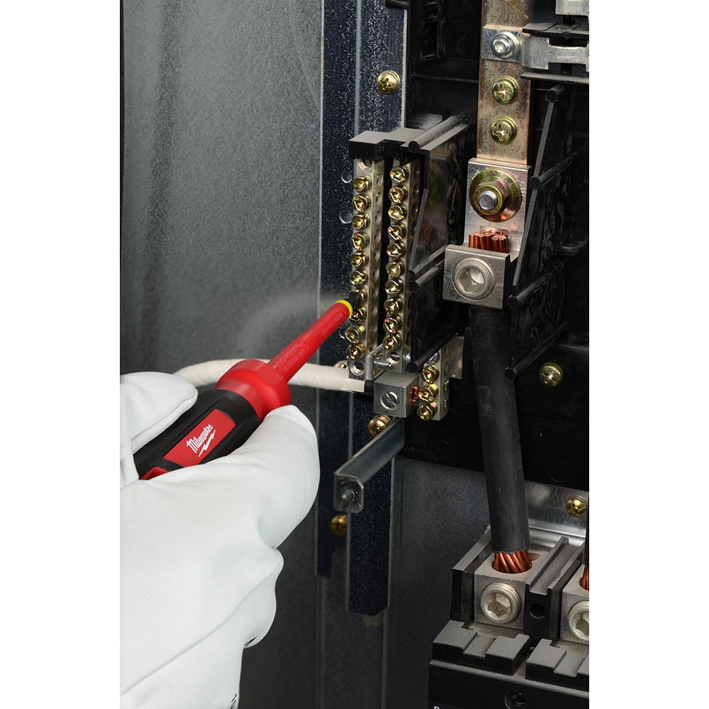 Milwaukee Tool 3/16" CABINET - 6" 1000V INSULATED SCREWDRIVER