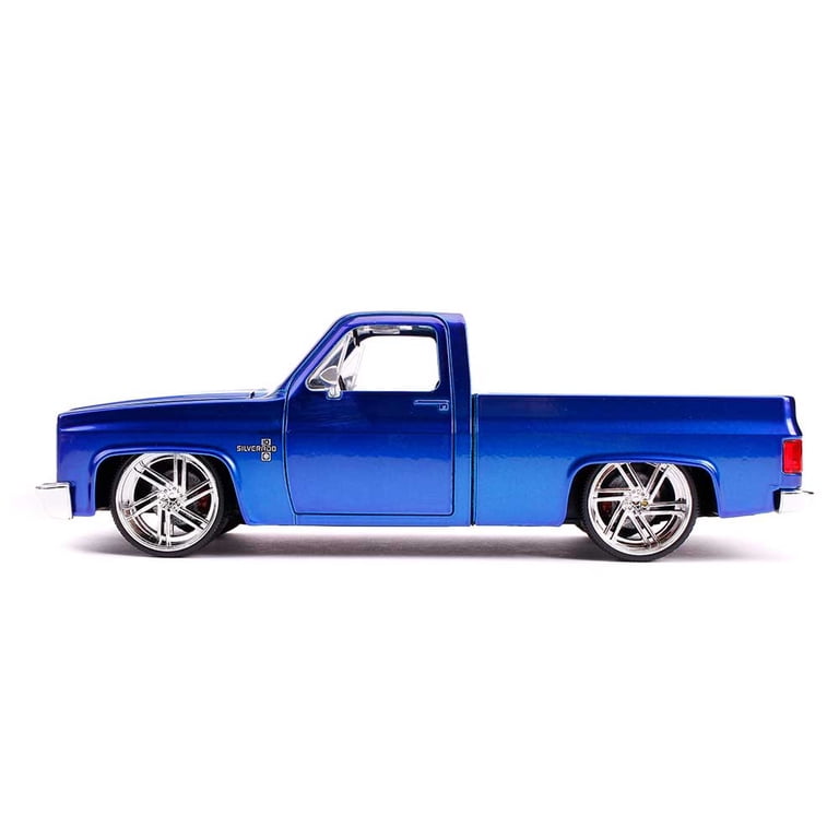 Jada 30287-1 1985 Chevrolet Silverado C-10 Pickup Truck Candy Blue