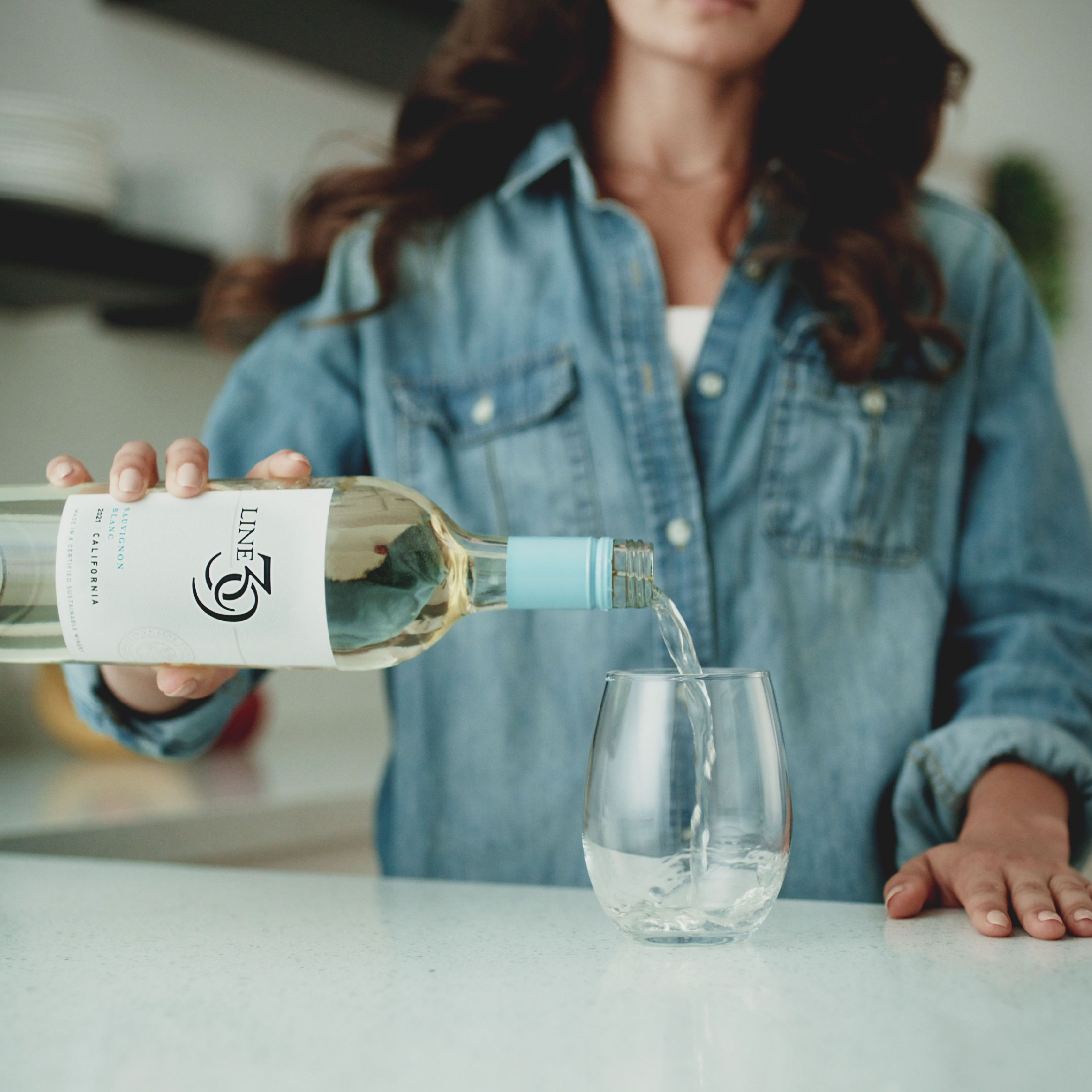 油彩画　white wine time A to Z Riesling White Wine - 750ml Bottle : Target