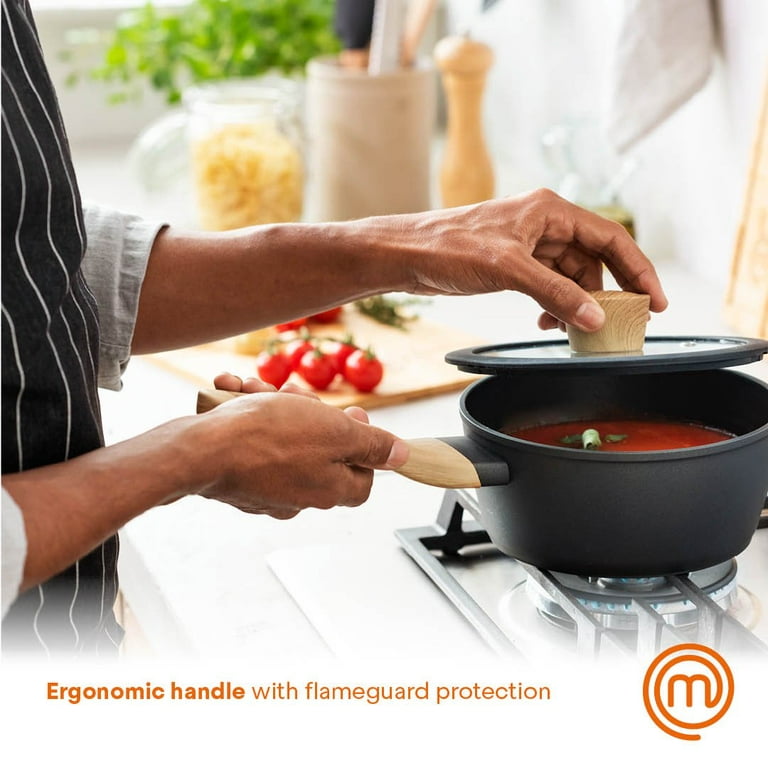 Masterchef Frying Pan with Soft-Touch Bakelite Handle (8-inch)