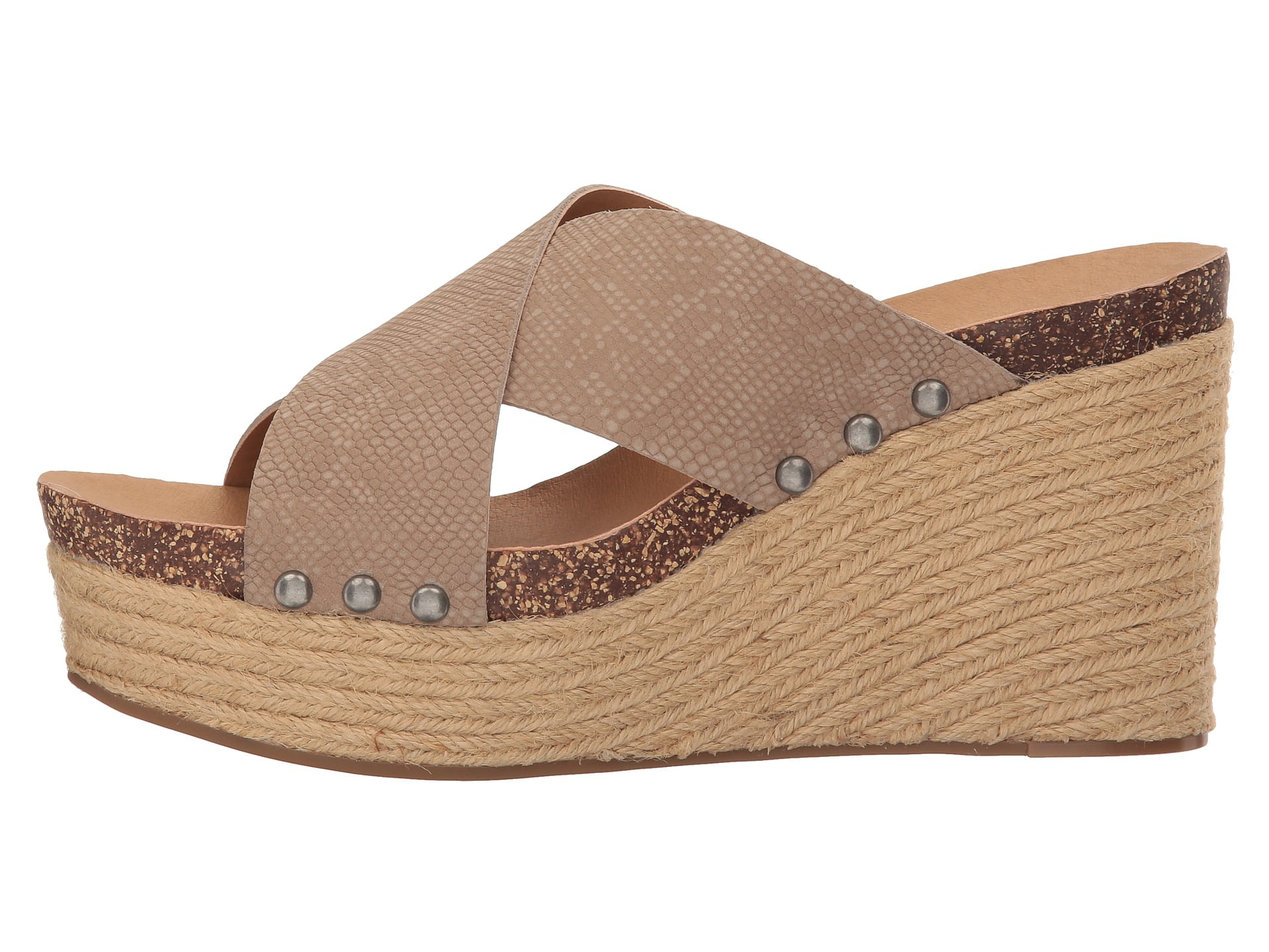 platform low heel pumps