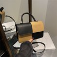 thumbnail image 3 of Bolso bandolera pequeño de diseño a cuadros con contraste de colores para mujer, nuevo bolso cuadrado pequeño de otoño 2025 para ir al trabajo con diseño de cuadros., 3 of 5