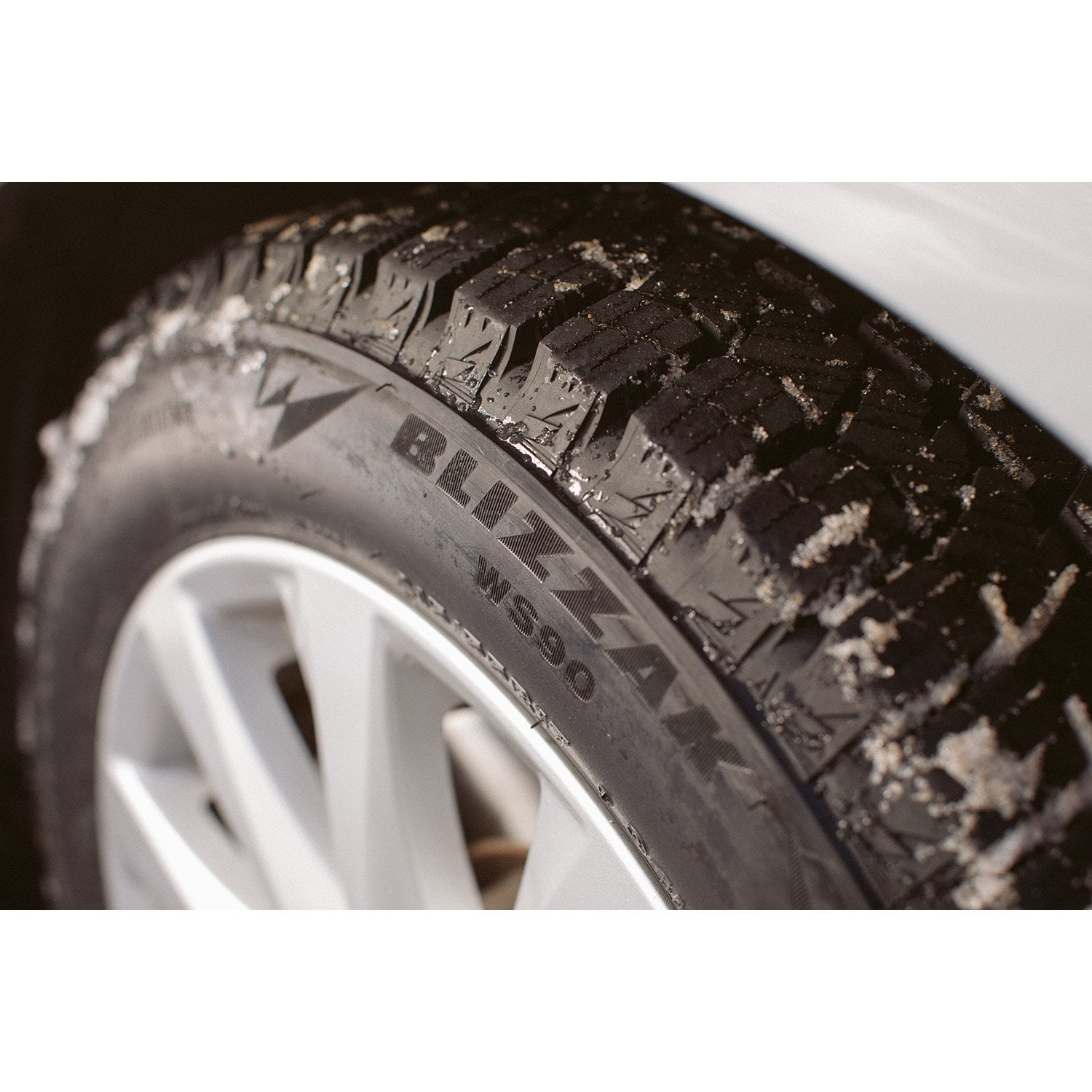 ①8IXQ 195/55R16 BLIZZAK VRX （A0402） Amazon.com: Bridgestone Blizzak WS90 Winter/Snow Passenger